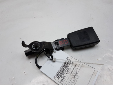 Attache ceinture sécurité avant droit occasion - Alfa-Romeo MITO - 156080877