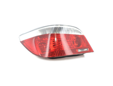 Left rear light used - BMW SERIE 5 - 63 21 7361591