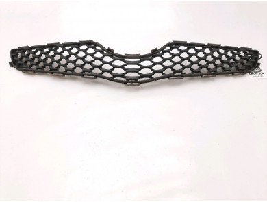 Grille used - Toyota YARIS - 531110D240