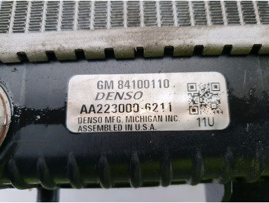 Radiateur d'eau - Chevrolet CAMARO - 84100110 - E0-8523W