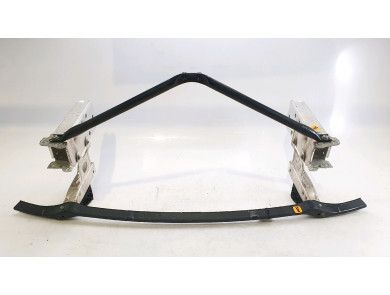 Front bumper lower reinforcement bar used - BMW SERIE 1 - 51647279726