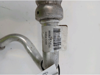 Pièces spécifiques - Peugeot 5008 II PH.1 - 9808251880 - I1-0549X