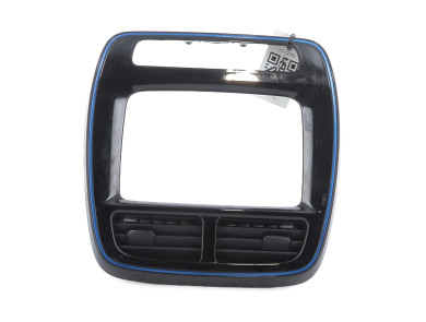 Specific parts used - Dacia SPRING - 682607306R