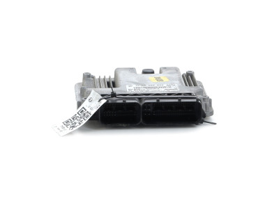 Calculateur moteur - Opel ASTRA GTC J - 55585024 - V1-8244J