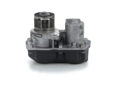 EGR valve - Renault TRAFIC III PH.1 - 147100789R - I1-5935B