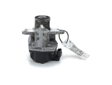 EGR valve - Renault TRAFIC III PH.1 - 147100789R - I1-5935B