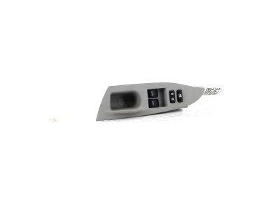 Platine de commande lève-vitre gauche - Toyota IQ - 8404074020 - K1-6932Z
