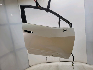 Right front door  used - Toyota C-HR - 67001F4060