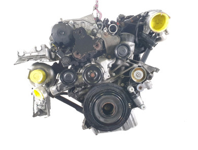 Engine used - Mercedes CLASSE E - 64696140