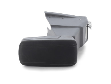 Central armrest used - Renault ZOE - 8201730157