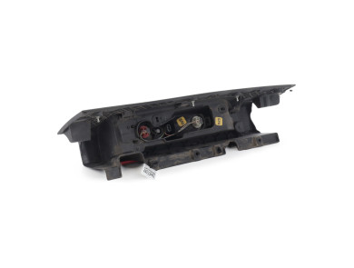 Feu arrière droit - Opel VIVARO II - 93867969 - I0-6082J