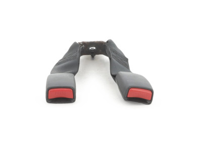 Attache ceinture sécurité arrière gauche occasion - Toyota COROLLA - 7348002111A0