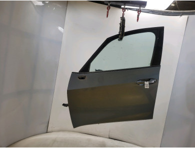 Left front door used - Volkswagen ID3 - 10A831055N