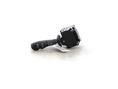 Commodo droit - Renault CLIO IV PH.2 - 8201168013 - P1-0805V