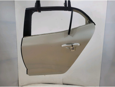 Rear left door used - Renault MEGANE - 821015121R