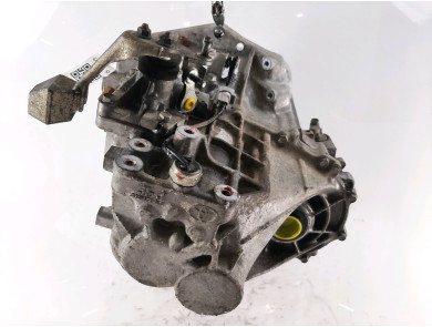 Gearbox type 3030052420 - Toyota YARIS II PH.1 - I1-9546S