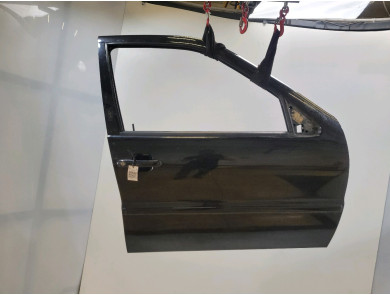 Right front door  used - Volkswagen POLO - 6N4831056F