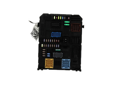 BSI - Body Control Module - Peugeot 208 II PH.1 - 9845141280 - F0-3989W