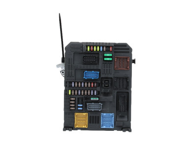 BSI - Body Control Module - Peugeot 208 II PH.1 - 9832880380 - R1-5845F