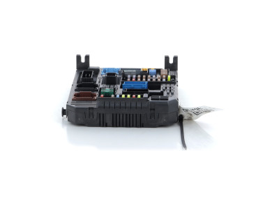 BSI - Calculateur Habitacle - Citroen C3 III PH.1 - 9820977180 - Q1-5882F