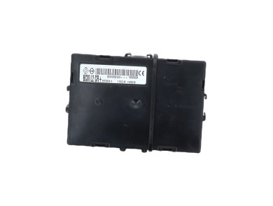 BSI - Body Control Module - Renault CLIO III PH.2 - 8201054129 - Y0-9212Y