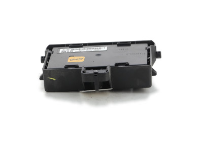 BSI - Body Control Module - Renault CLIO III PH.2 - 8201054128 - E1-1747V