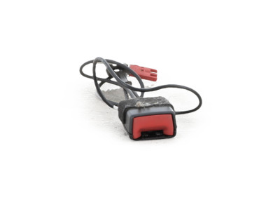 Attache ceinture sécurité avant gauche