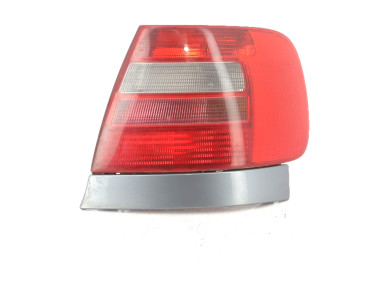Right rear light used - Audi A4 - 8D0945096F