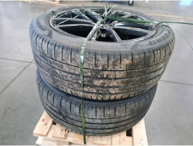 COMPLETE WHEEL SET OF TWO FRONT - Audi Q5 III - GPA-25-0043593 - X1-3285K