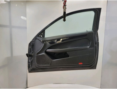 Porte droite (3 portes) - Mercedes CLASSE C III PH.2 - Noir - 2047201005 - P1-3052X