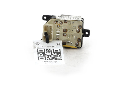 Platine de commande lève-vitre gauche - KIA PICANTO I PH.1 - 9357007000 - T1-3918U