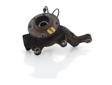 Right steering knuckle - Renault CLIO ESTATE III PH.2 - 8200345945 - C1-4195W