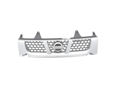 Grille used - Nissan PICK-UP - 62310-VK100-