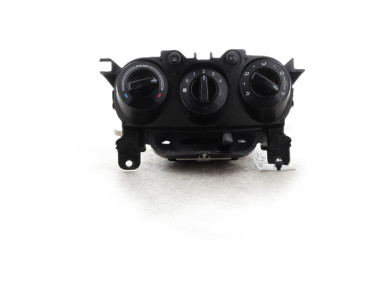 Heating control panel used - Mazda MAZDA 2 - DF7861190C