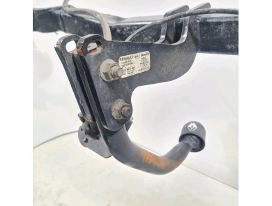 Hitch - Renault MEGANE IV PH.1 - Blanc - 04258 - X1-5607C