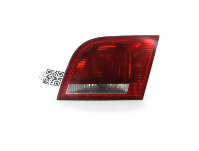 Feu de coffre arrière droit occasion - Audi A3 SPORTBACK - 8P4945094B