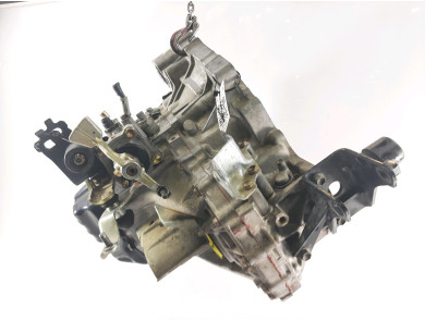 Gearbox type 3030064011 - Toyota COROLLA VERSO II PH.1 - W1-9198P