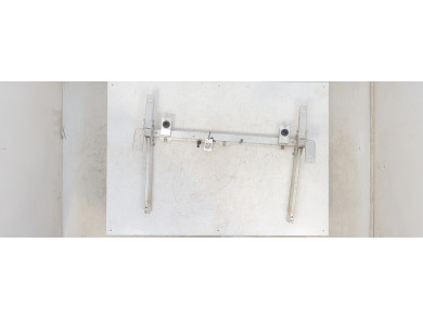 Lower front cross member used - Mercedes CLASSE A - 2466200019
