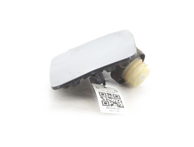 Fuel door used - Suzuki SX4 - 64850-61M00