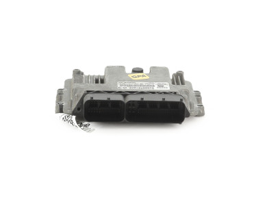 Calculateur moteur occasion - Suzuki SX4 - 33910-60R00