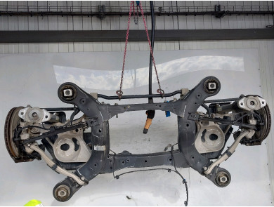 Rear axle used - Mercedes CLASSE GLE - A1673500100