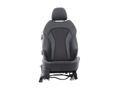 Right front seat used - Audi A1 - 6R3881106M