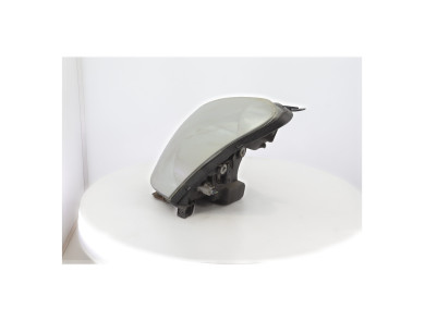 Phare avant gauche occasion - Toyota COROLLA VERSO - 811700F010