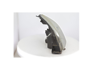 Left headlight - Toyota COROLLA VERSO II PH.1 - 811700F010 - T1-1447M