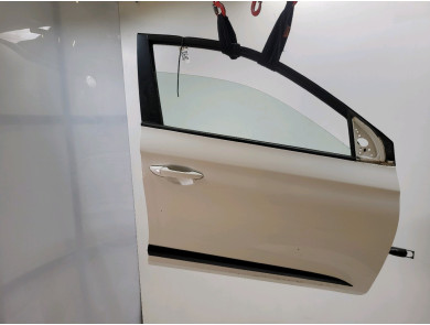 Right front door  used - Hyundai I20 - 76004C8010