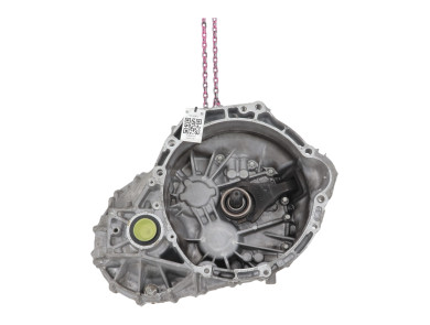 Gearbox type 3030064120 - Toyota VERSO PH.2 - Y0-8587J
