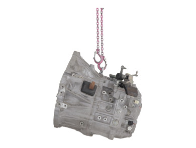 Boîte de vitesses type 3030064120 - Toyota VERSO PH.2 - Y0-8587J
