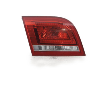 Left hatchback boot light used - Audi A3 SPORTBACK - 8P4945093D