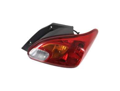 Feu arrière droit occasion - Mitsubishi SPACE STAR - 8330A780