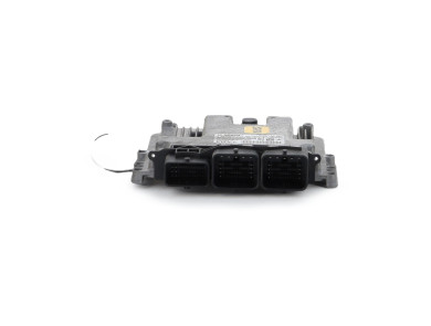 Calculateur moteur - Peugeot 208 I PH.1 - 9807886180 - F1-8829I